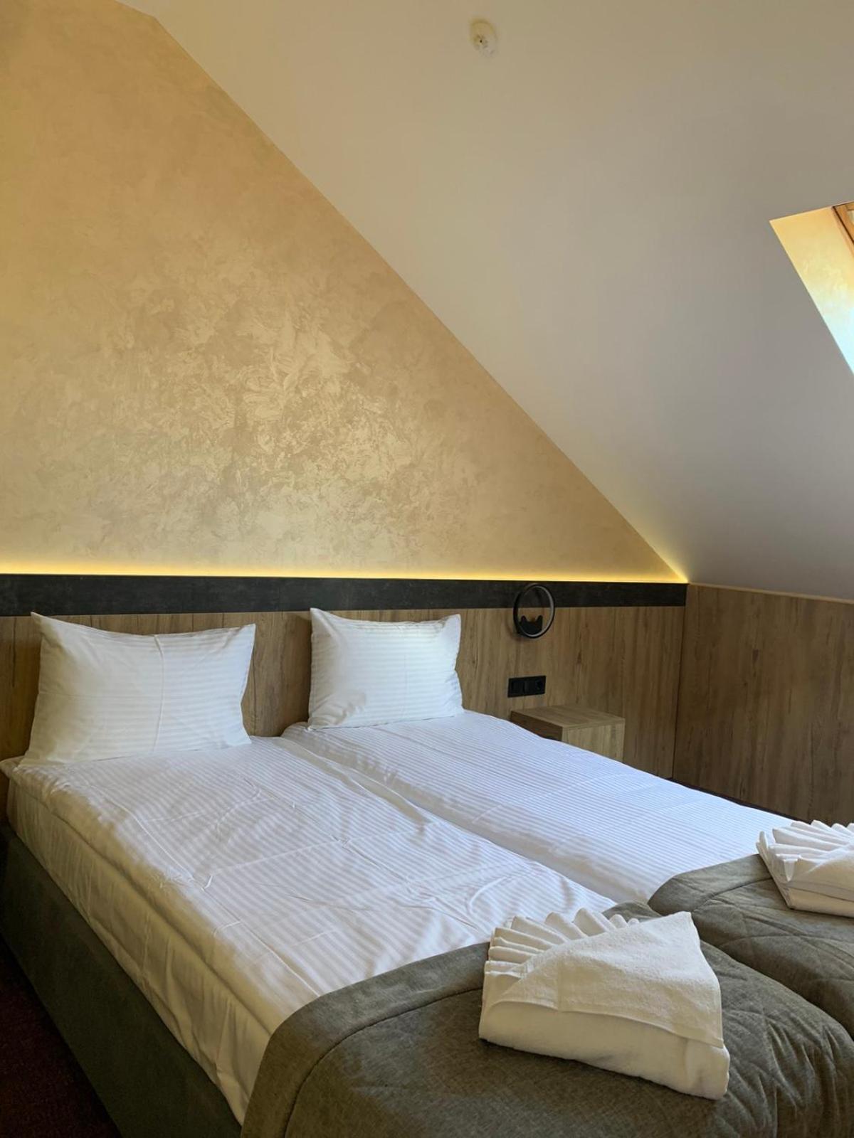Yavoriv  Arta City Hotel מראה חיצוני תמונה