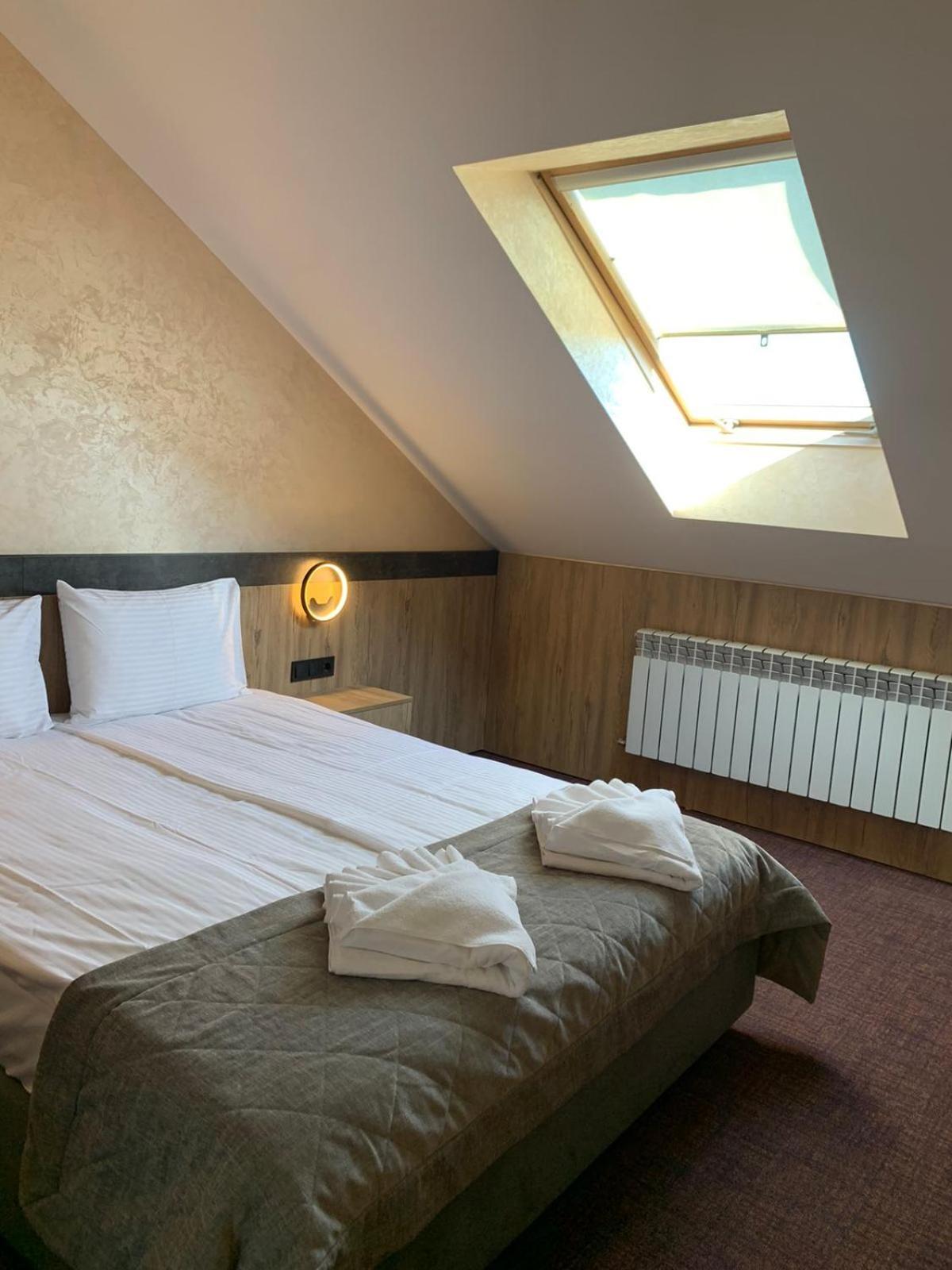 Yavoriv  Arta City Hotel מראה חיצוני תמונה